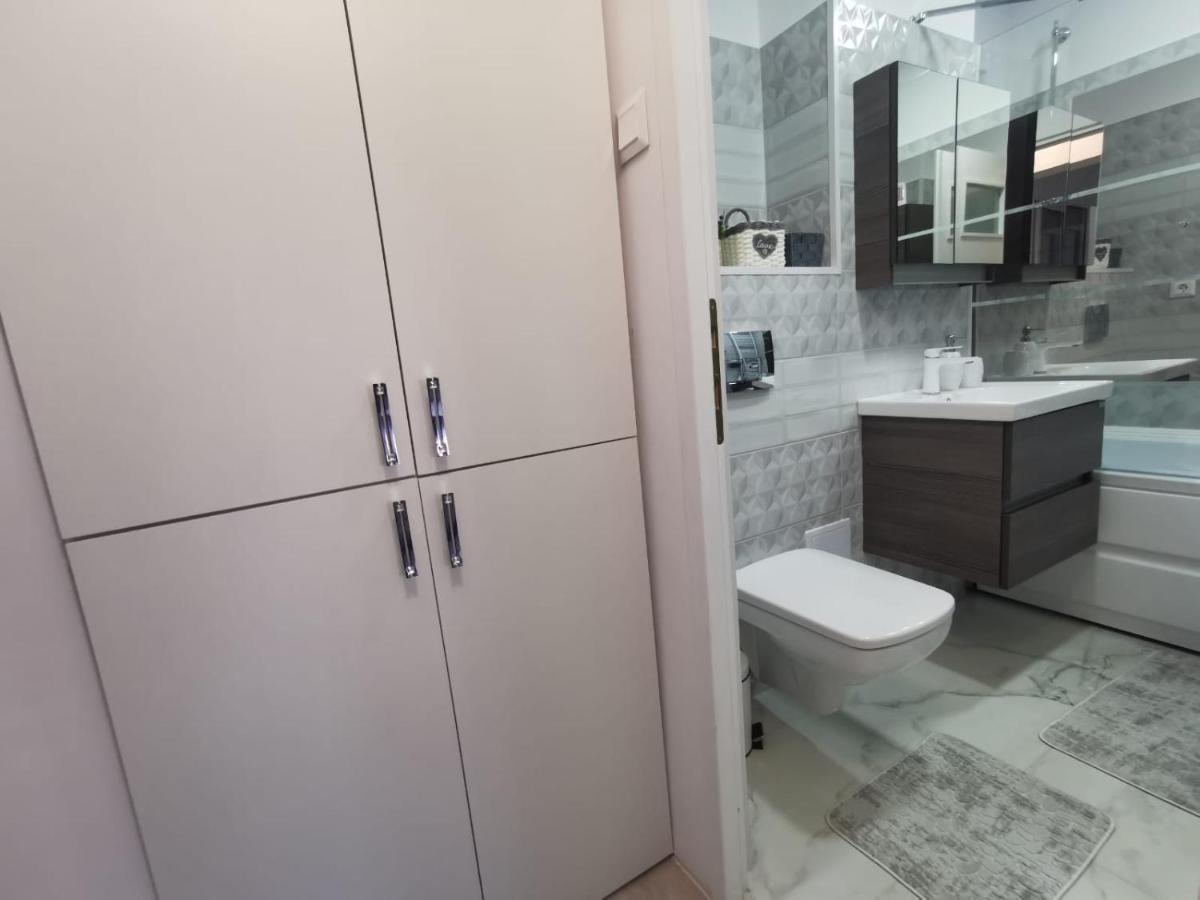 Apartament Regim Hotelier ديفا المظهر الخارجي الصورة