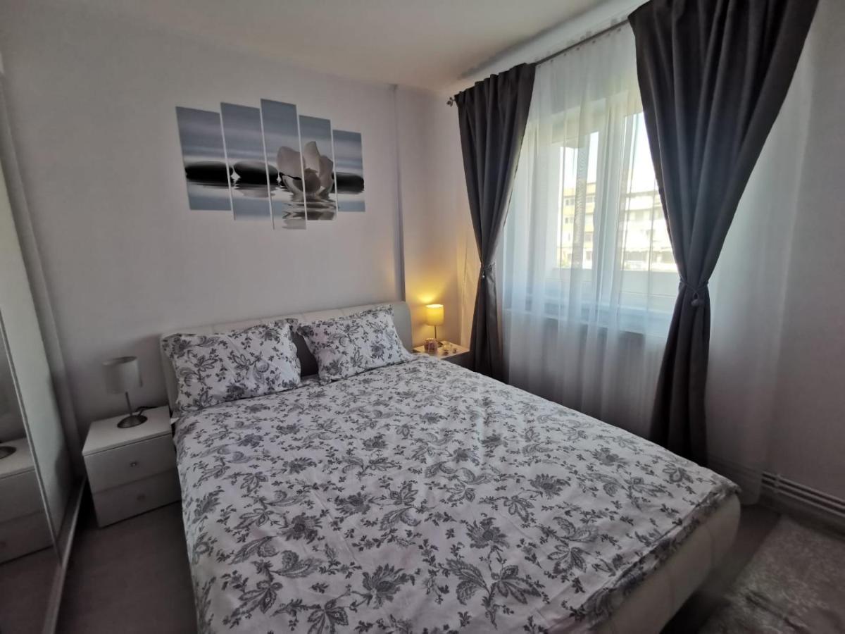 Apartament Regim Hotelier ديفا المظهر الخارجي الصورة