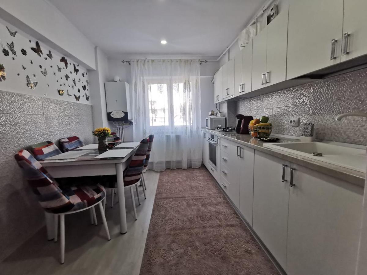 Apartament Regim Hotelier ديفا المظهر الخارجي الصورة