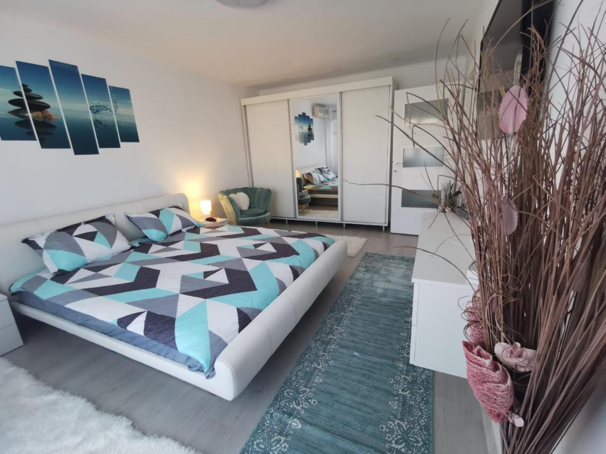 Apartament Regim Hotelier ديفا المظهر الخارجي الصورة