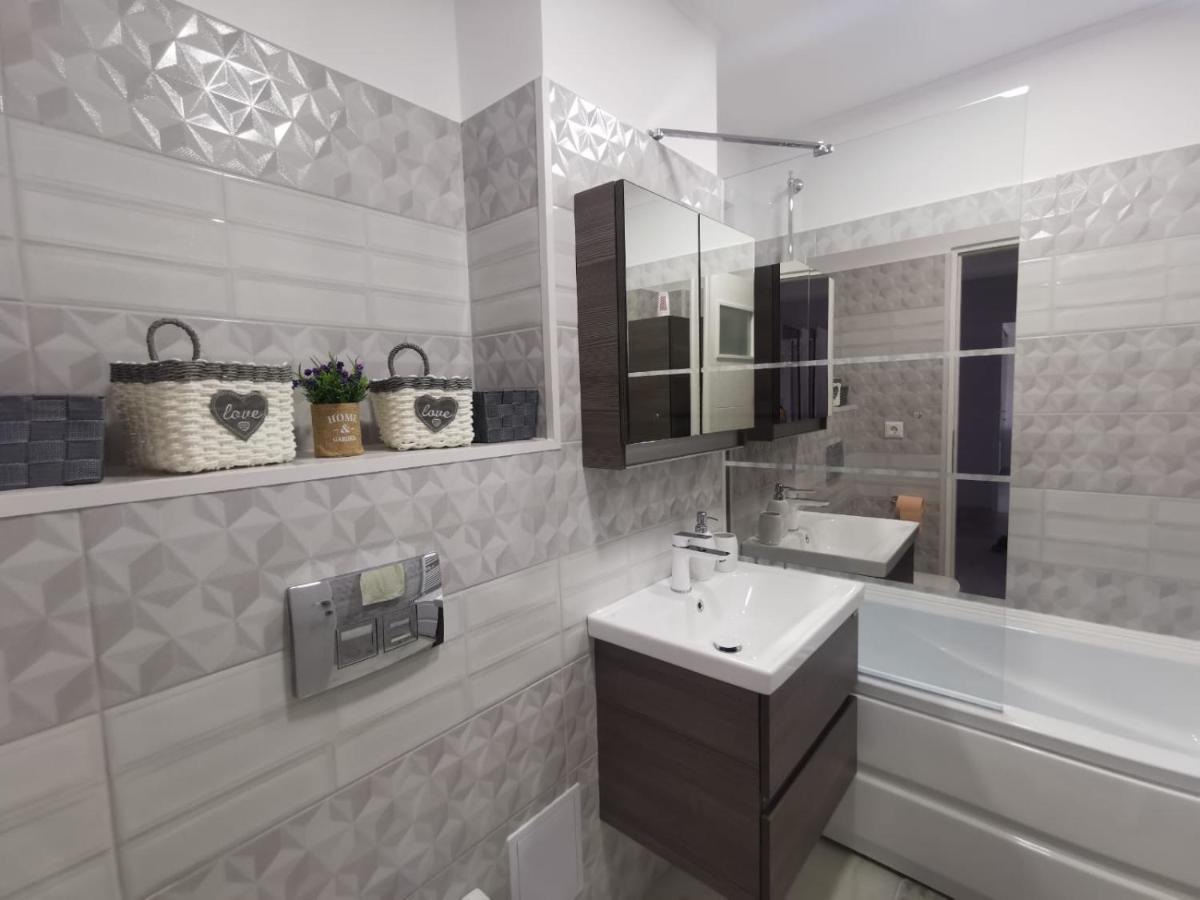 Apartament Regim Hotelier ديفا المظهر الخارجي الصورة